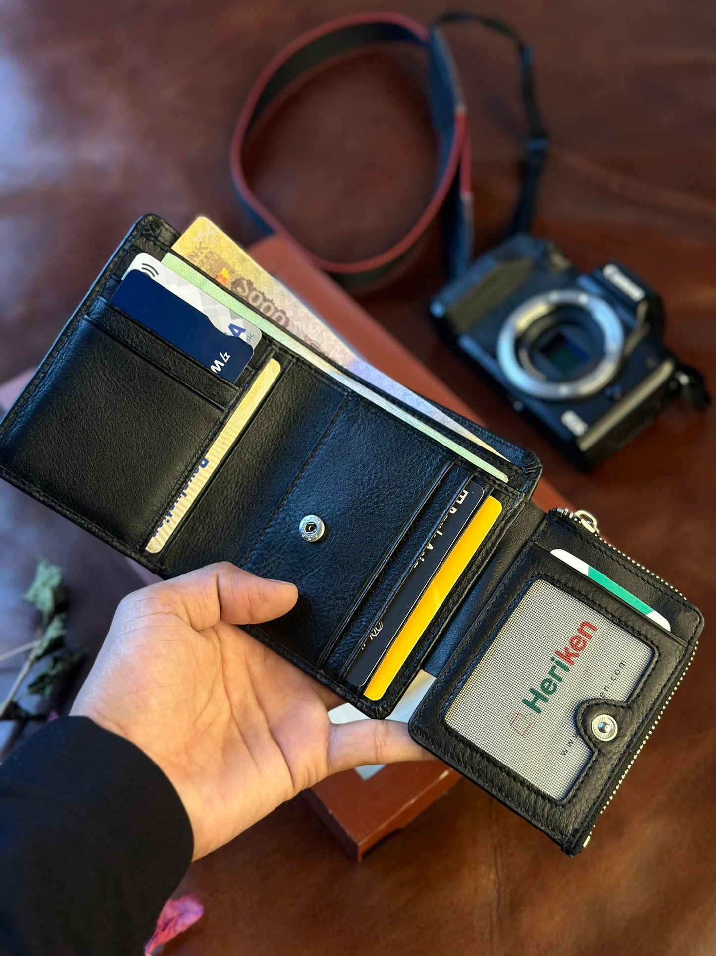 Heriken Small Trifold Zipper Leather Wallet